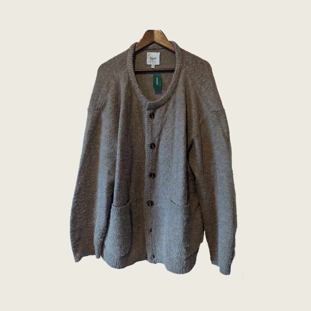 FOUND - Oversized cream cardigan - Sz XL